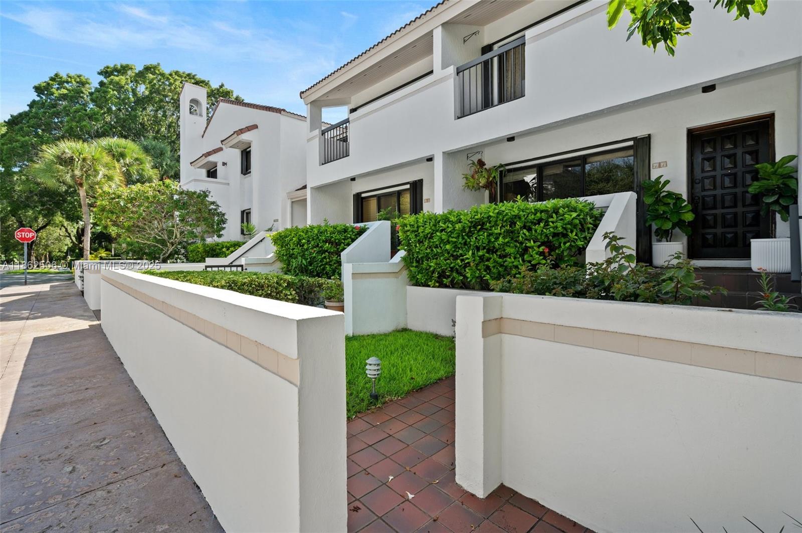 2600 Cardena St #11 Coral Gables, FL 33134