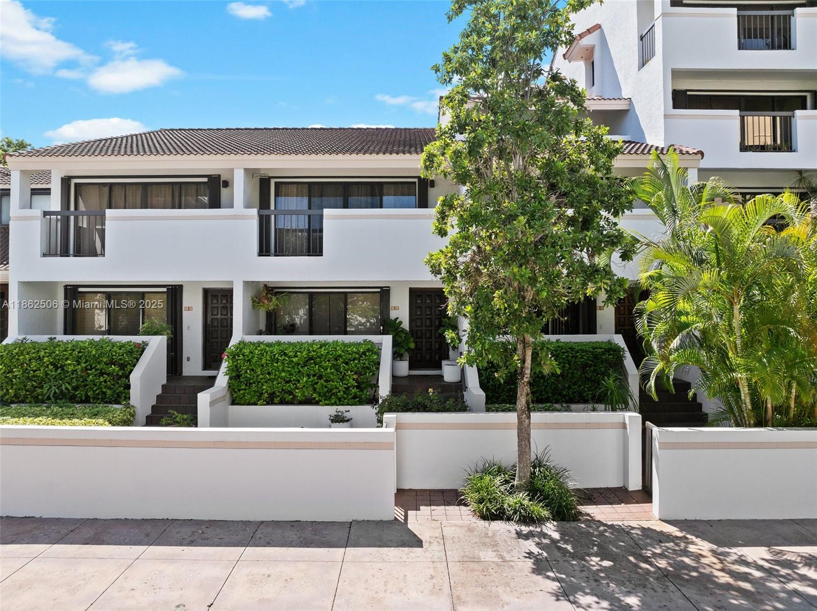 2600 Cardena St #11 Coral Gables, FL 33134