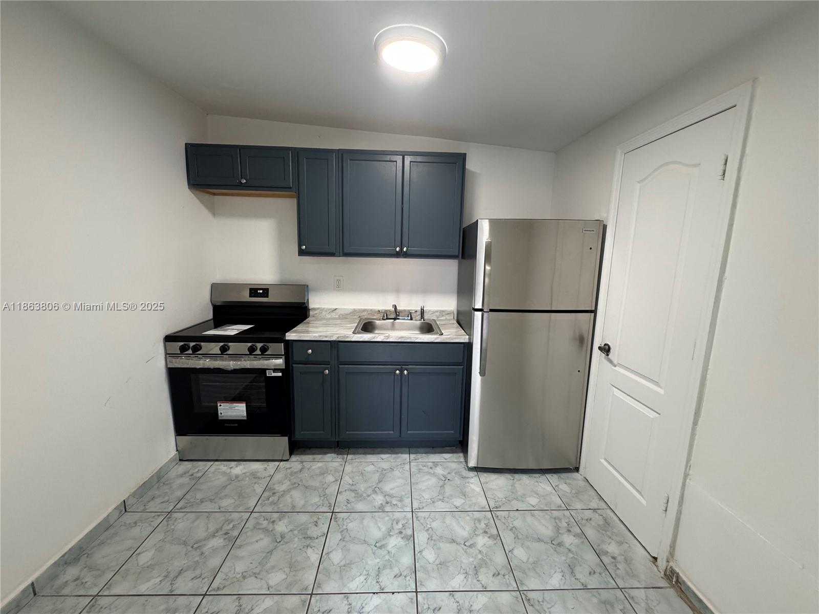 2146 Nw 18th Ter #D