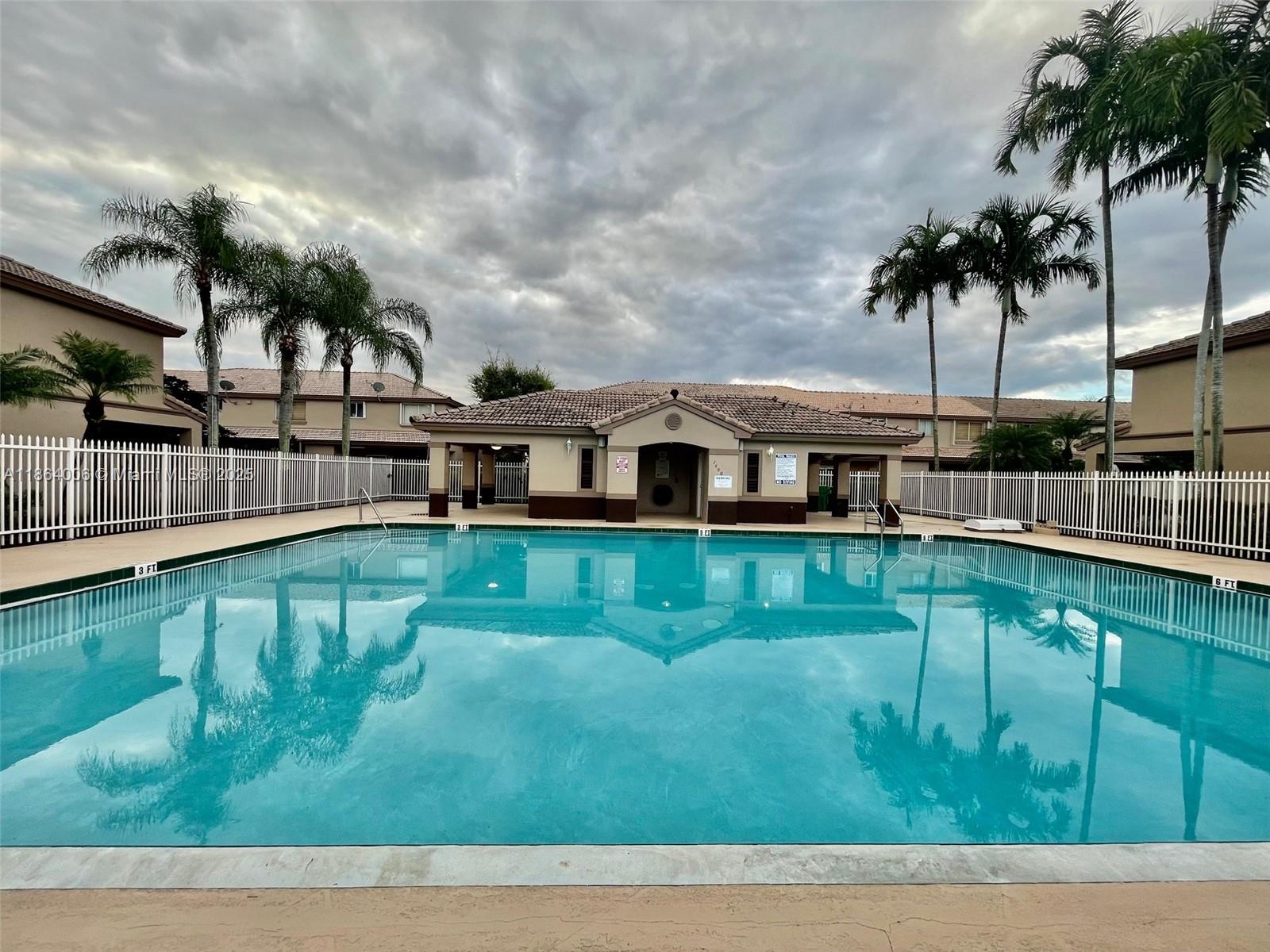 7362 SW 162nd Pl Miami, FL 33193