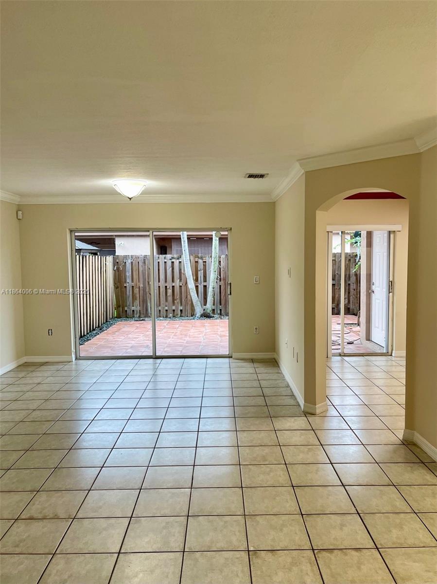 7362 SW 162nd Pl Miami, FL 33193