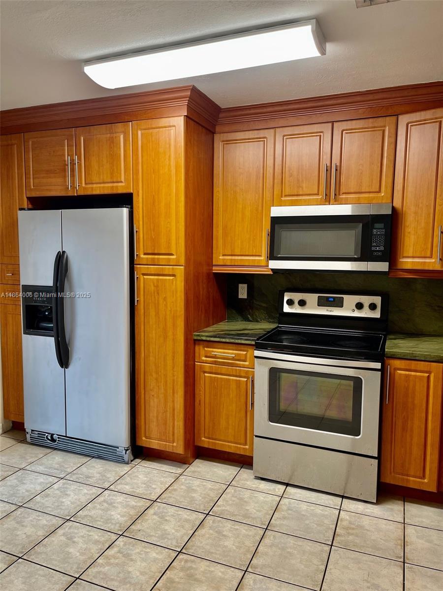 7362 SW 162nd Pl Miami, FL 33193