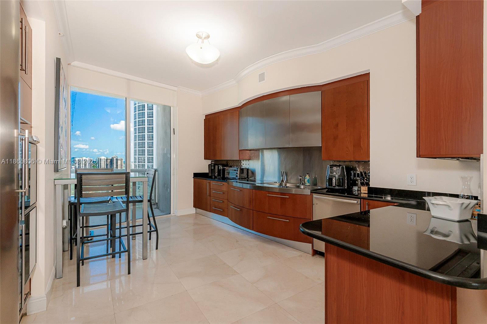image Trump Palace Condo12