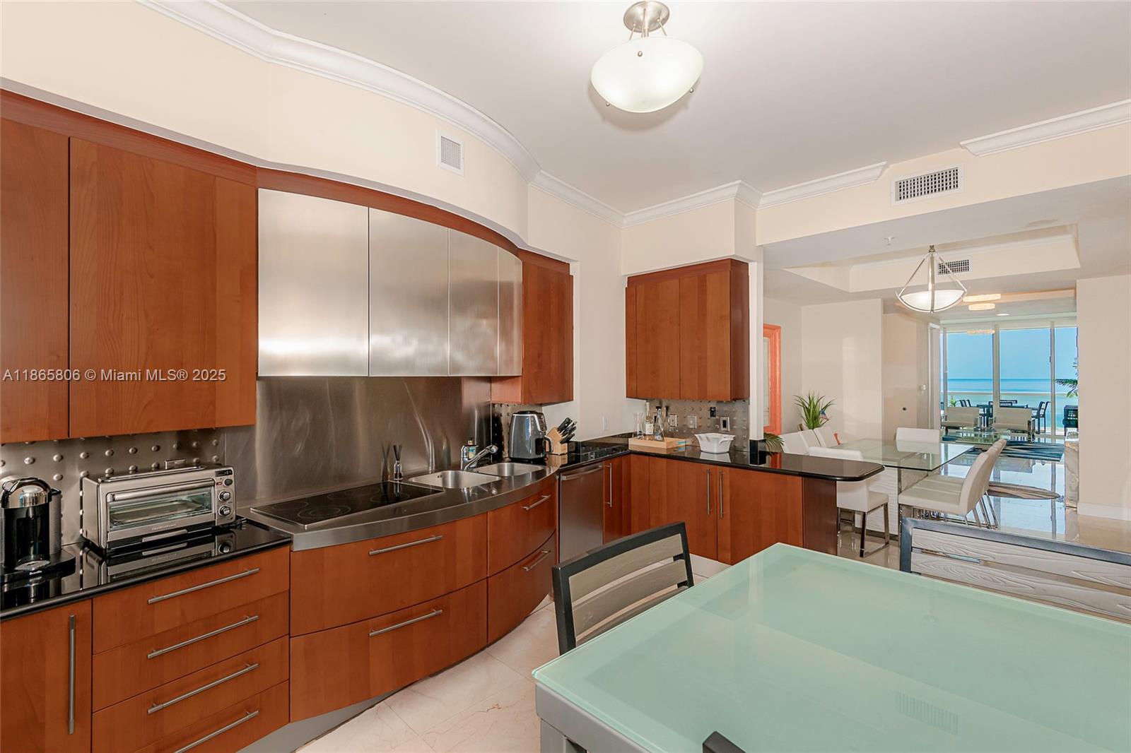 image Trump Palace Condo13