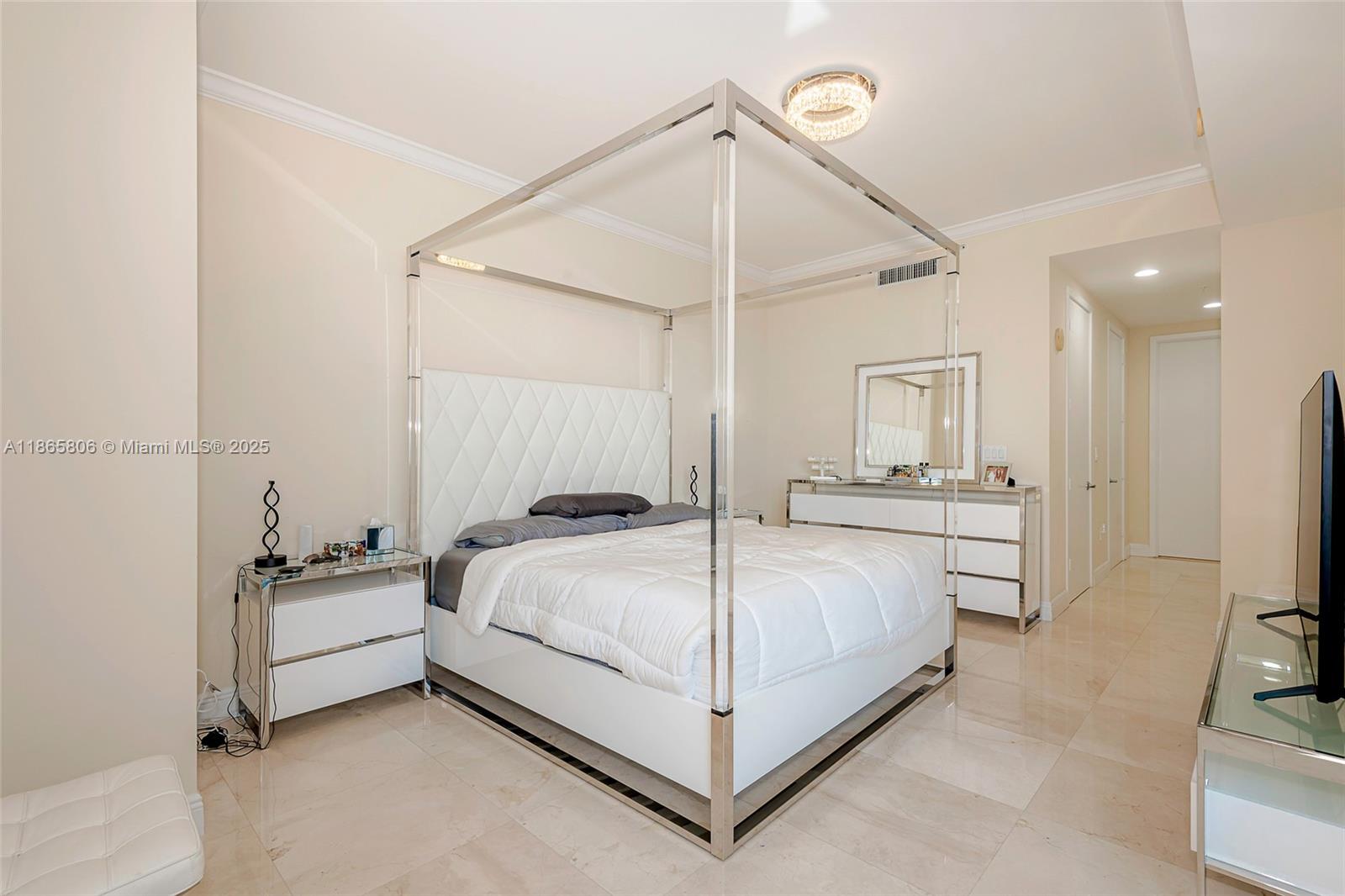 image Trump Palace Condo20