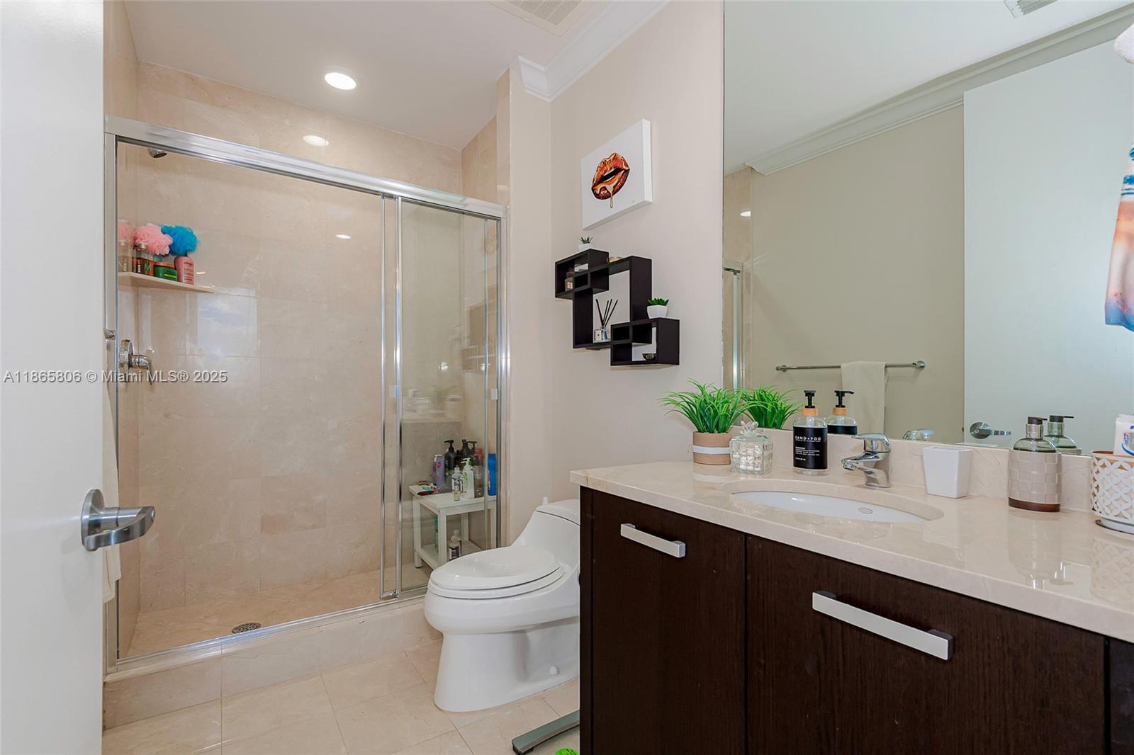 image Trump Palace Condo31