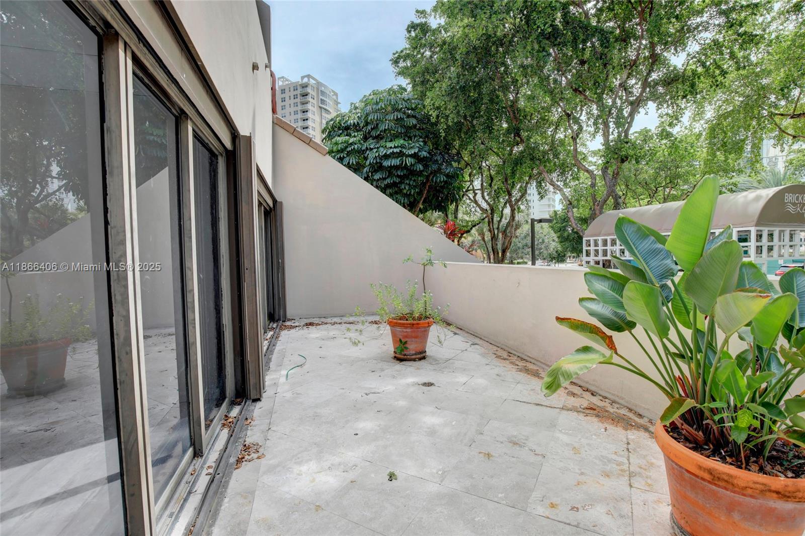 520 Brickell Key Dr Miami, FL 33131