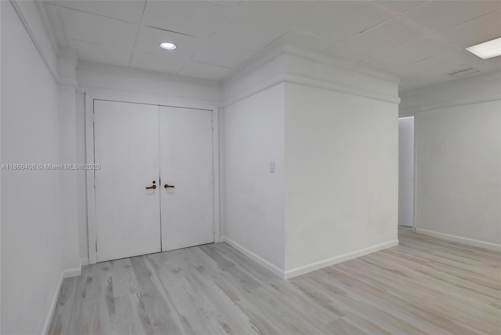 520 Brickell Key Dr Miami, FL 33131