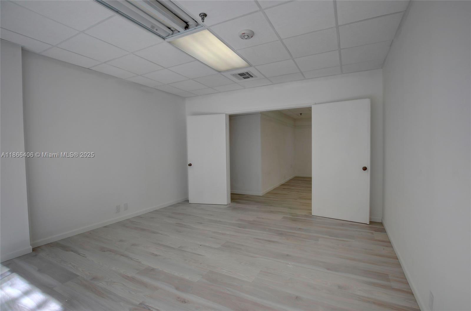 520 Brickell Key Dr Miami, FL 33131