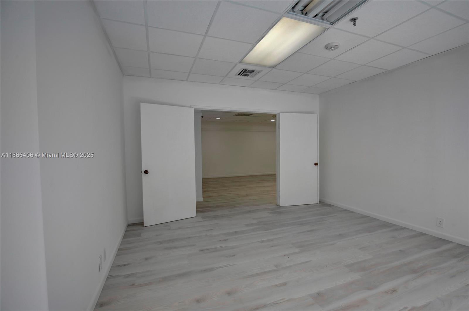 520 Brickell Key Dr Miami, FL 33131