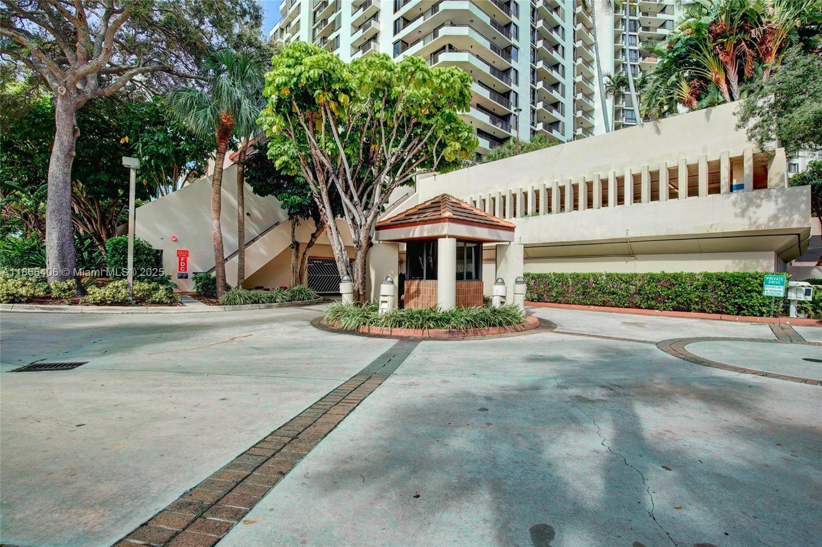 520 Brickell Key Dr Miami, FL 33131