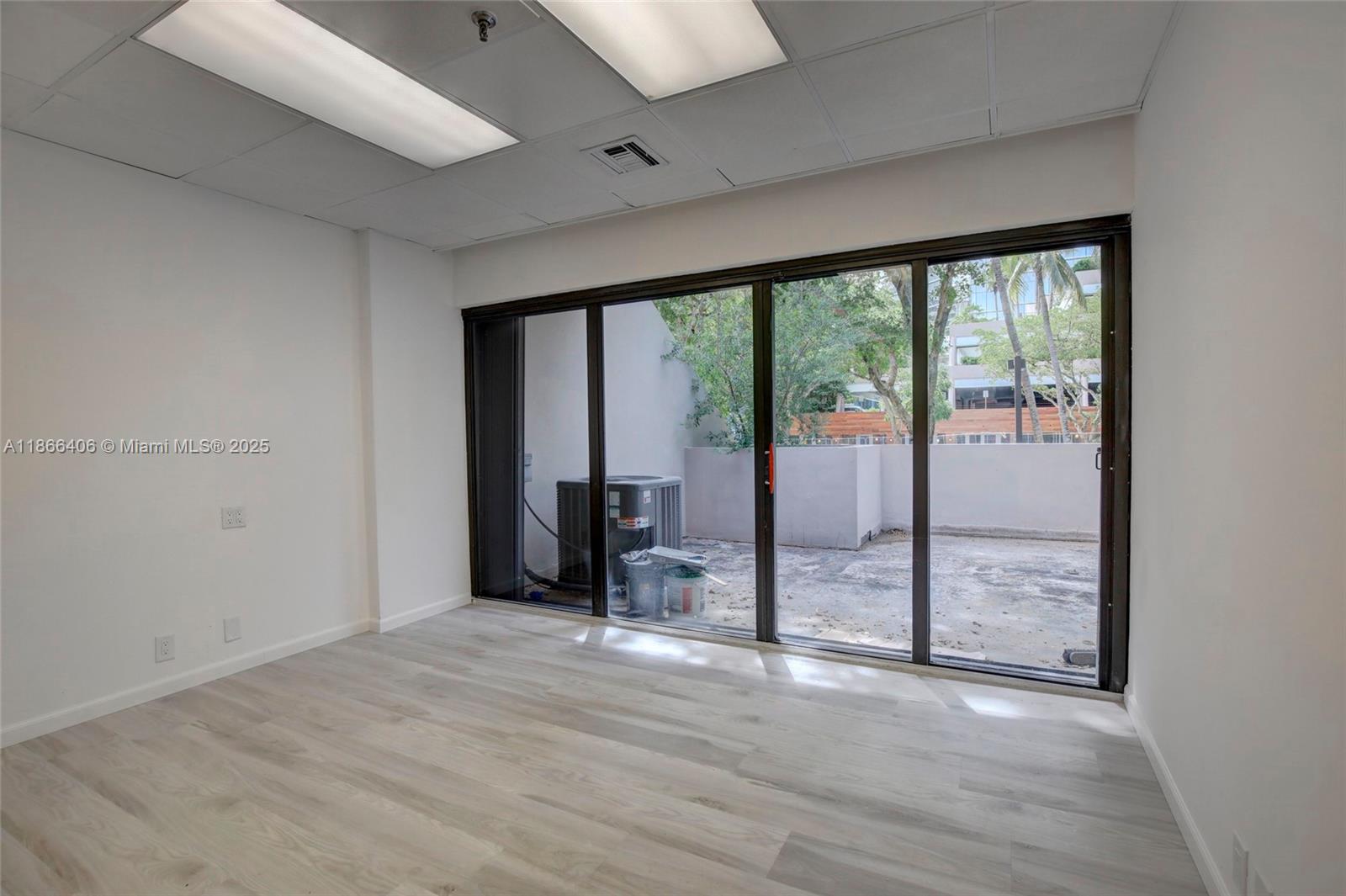 520 Brickell Key Dr Miami, FL 33131