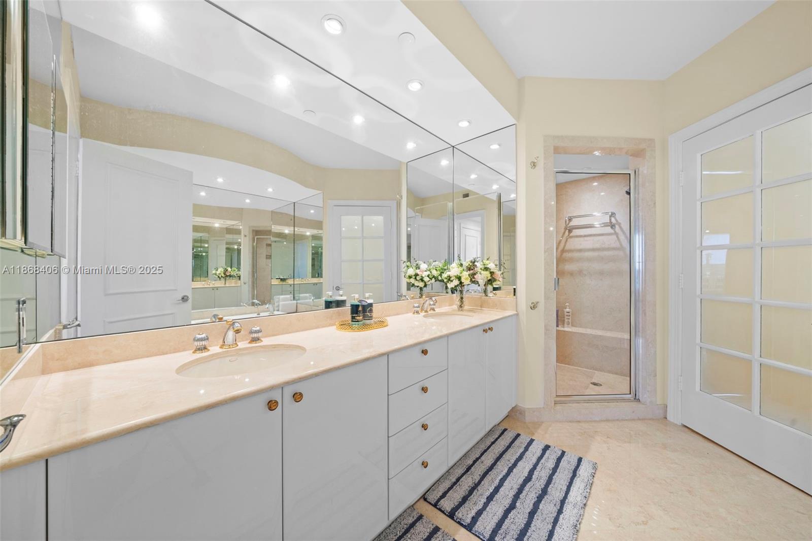 781 Crandon Blvd #1802 Key Biscayne, FL 33149