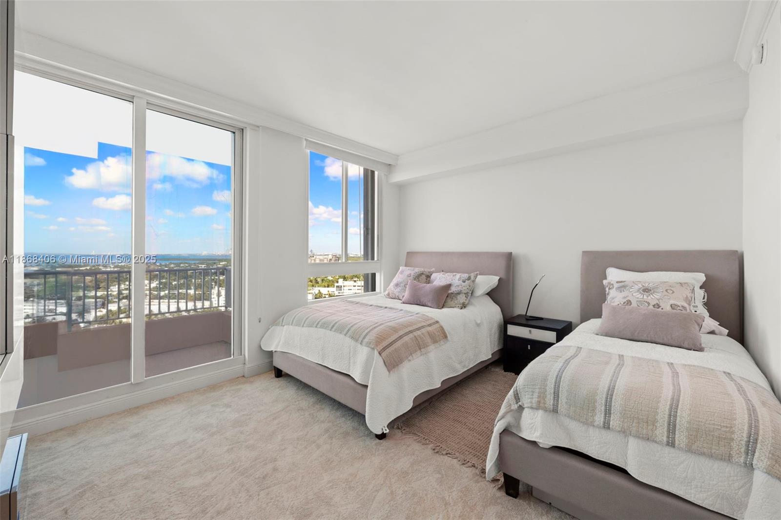 781 Crandon Blvd #1802 Key Biscayne, FL 33149