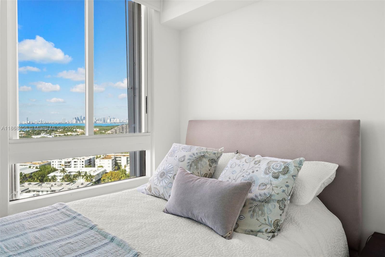 781 Crandon Blvd #1802 Key Biscayne, FL 33149