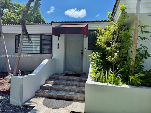 1645 SW 40th Ave