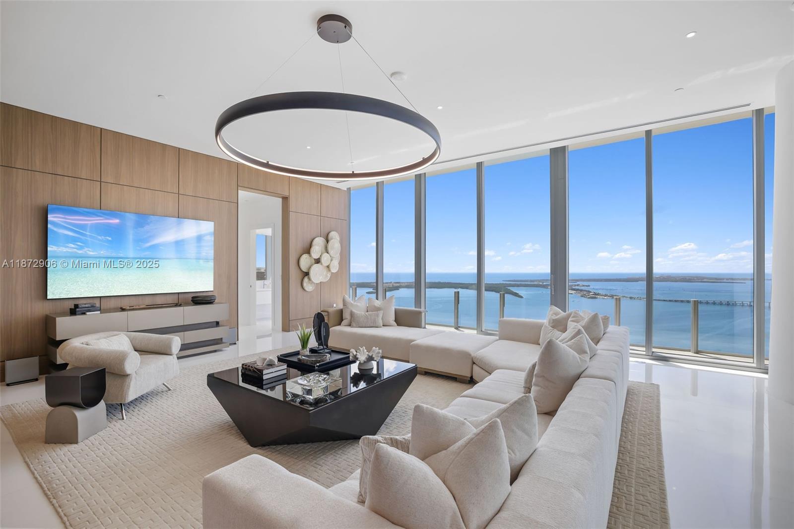 image Aston Martin Residences12