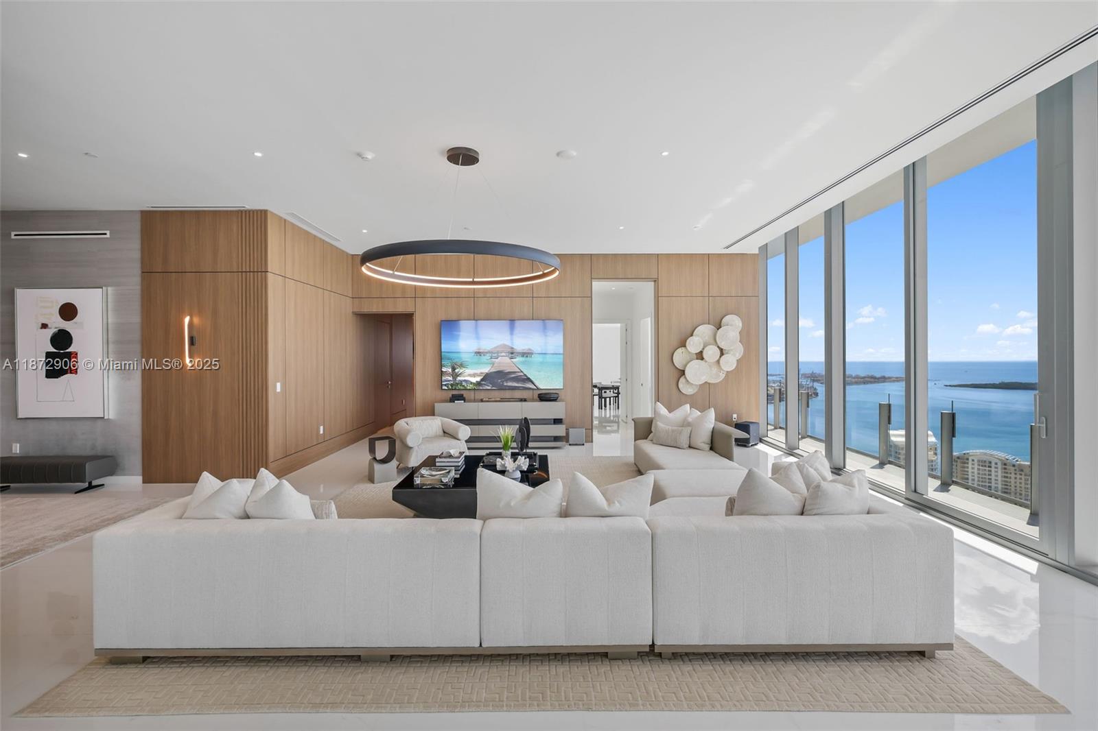 image Aston Martin Residences13