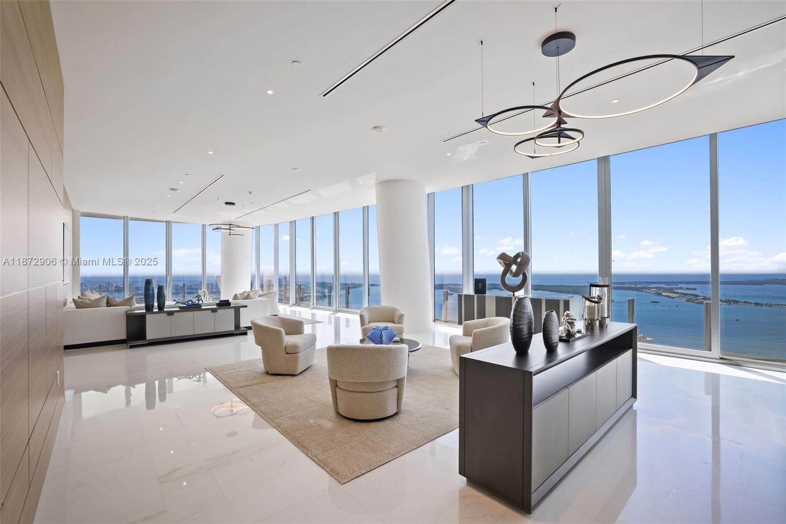 image Aston Martin Residences22