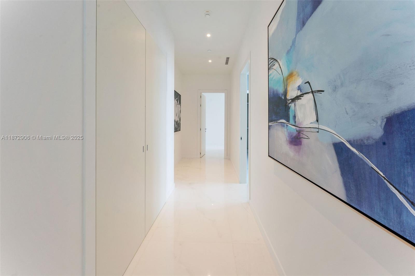 image Aston Martin Residences40