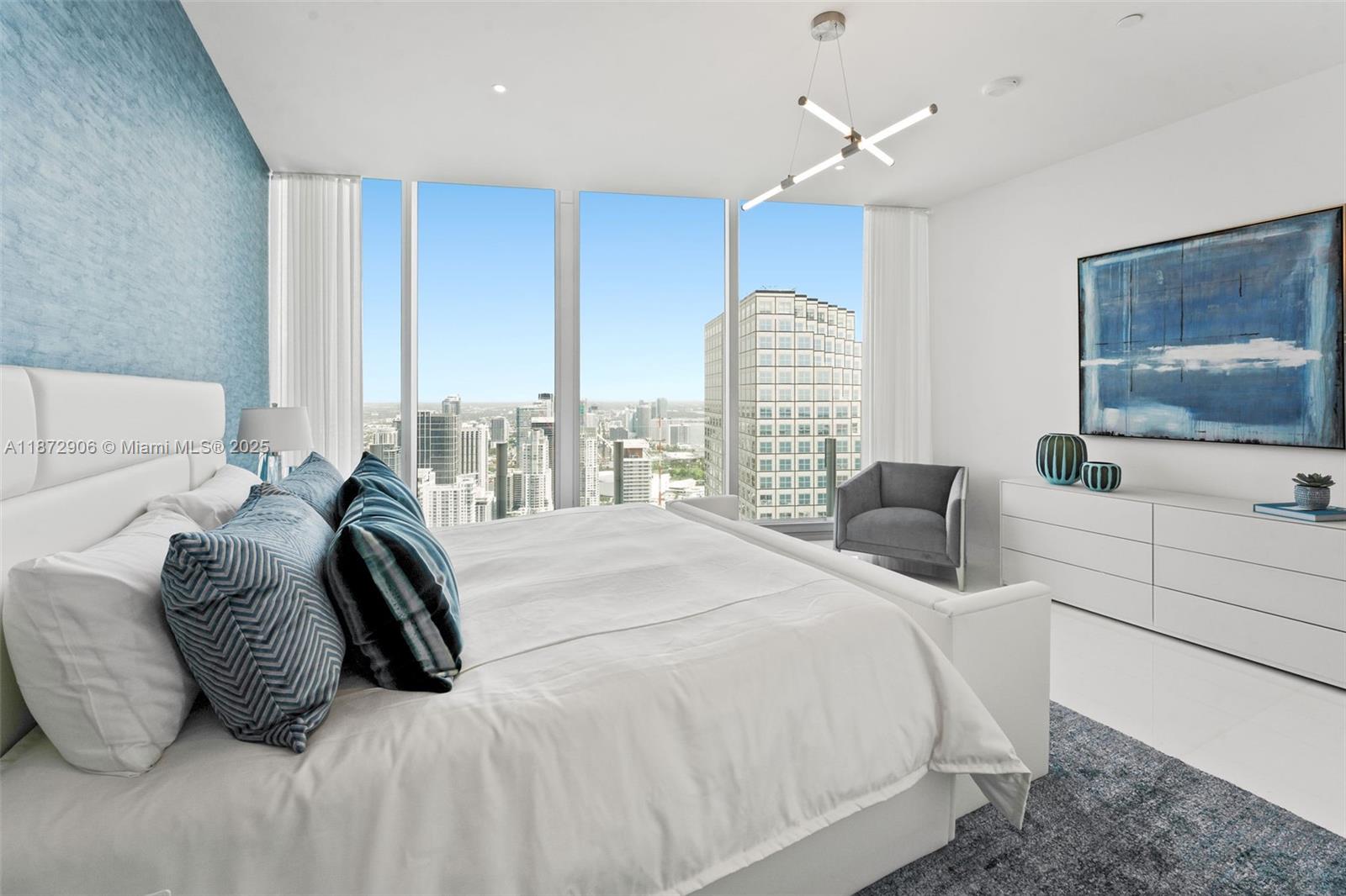 image Aston Martin Residences52
