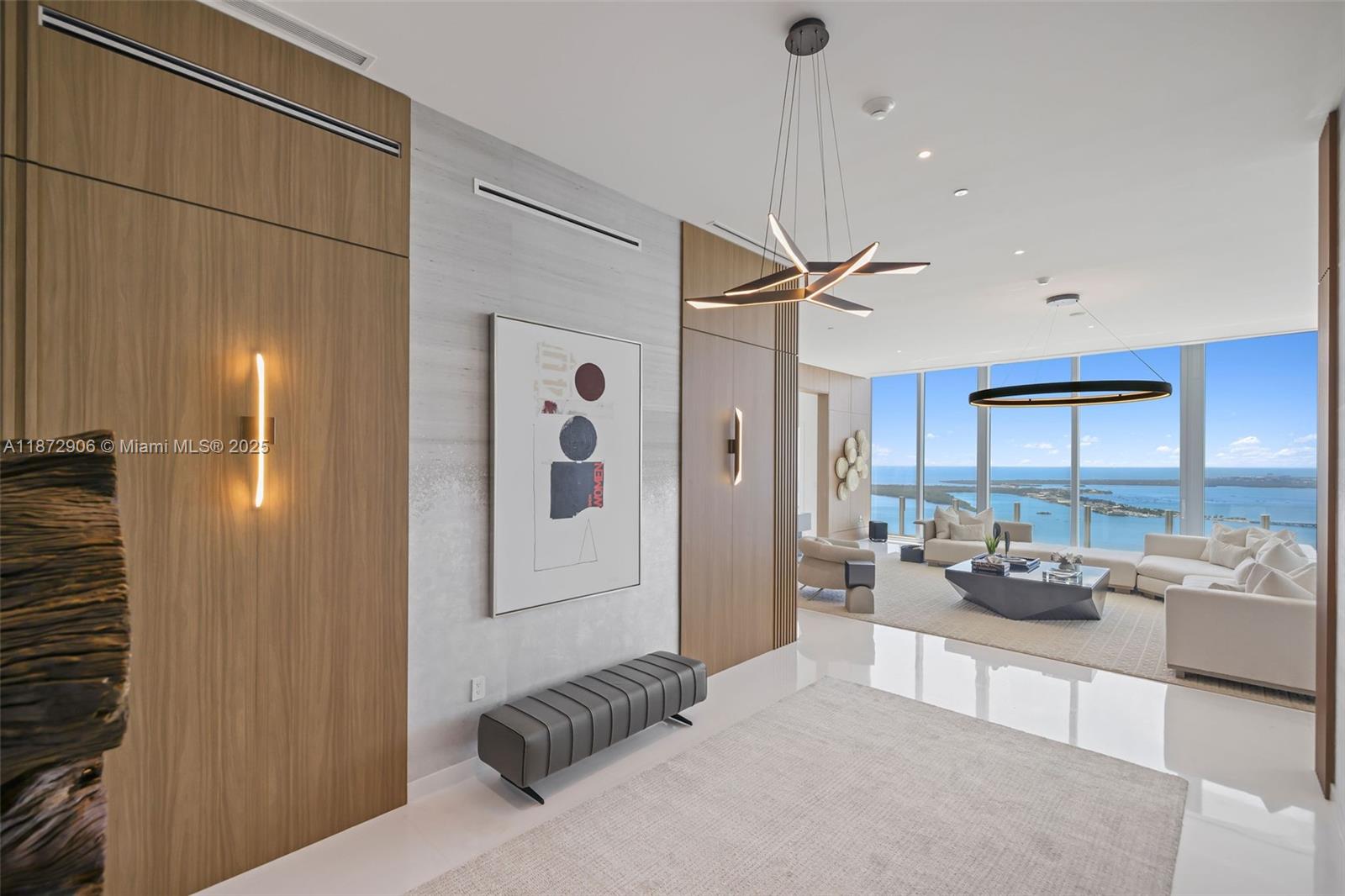 image Aston Martin Residences8