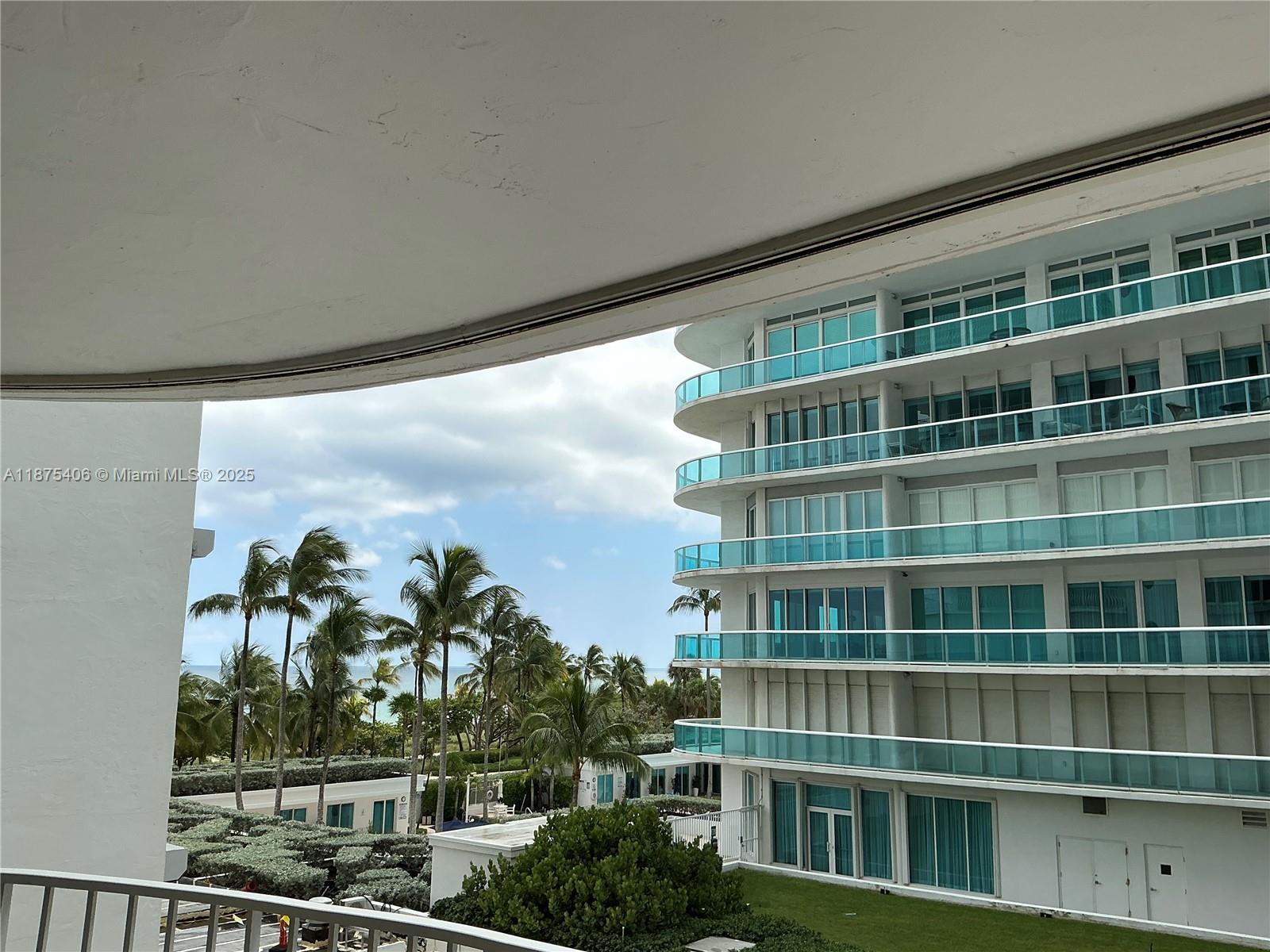 10155 Collins Ave #303