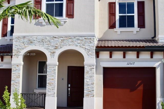 12517 NW 23rd Pl Miami, FL 33167