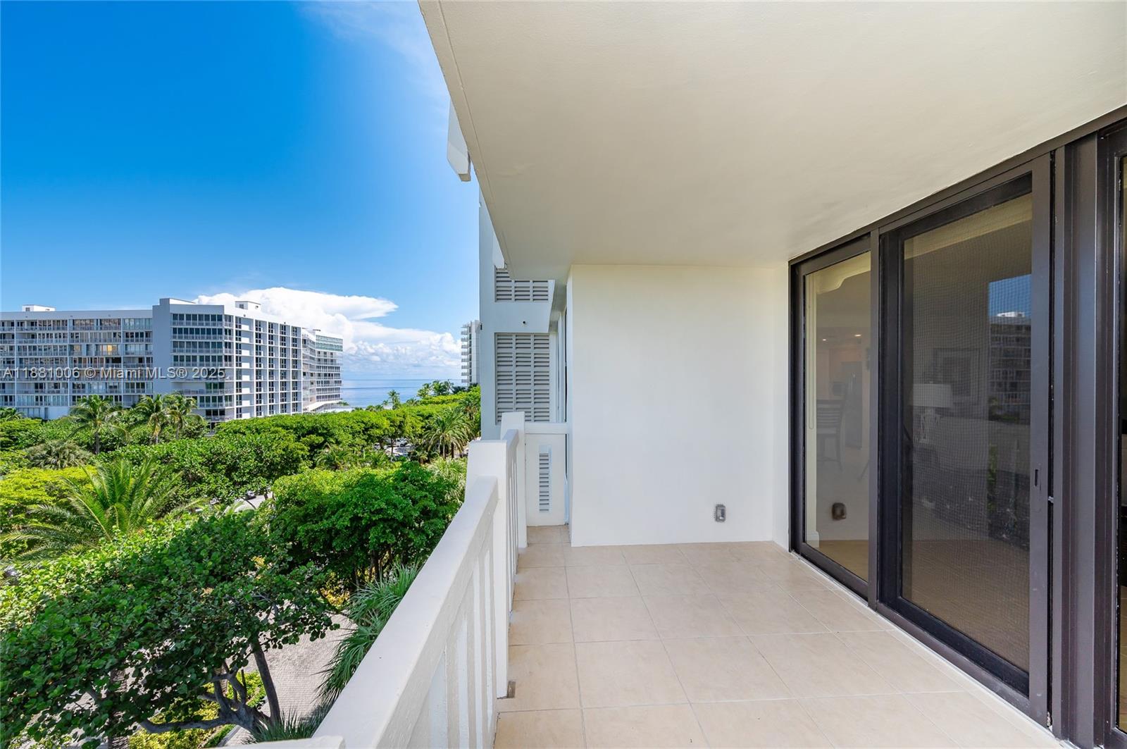 image Towers Of Key Biscayne3