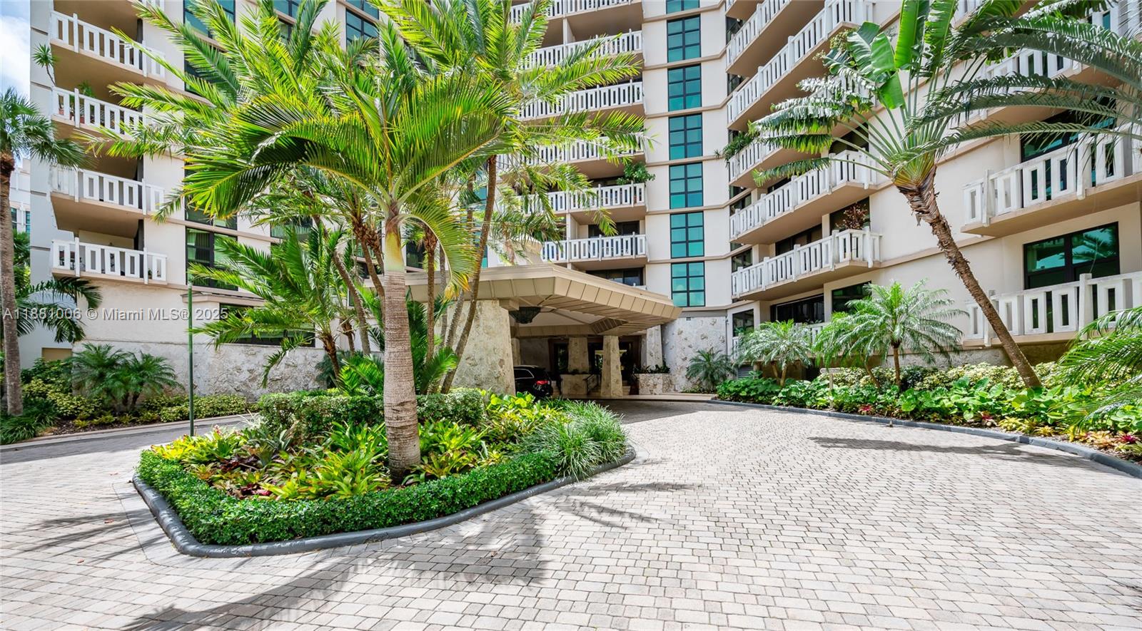 image Towers Of Key Biscayne42