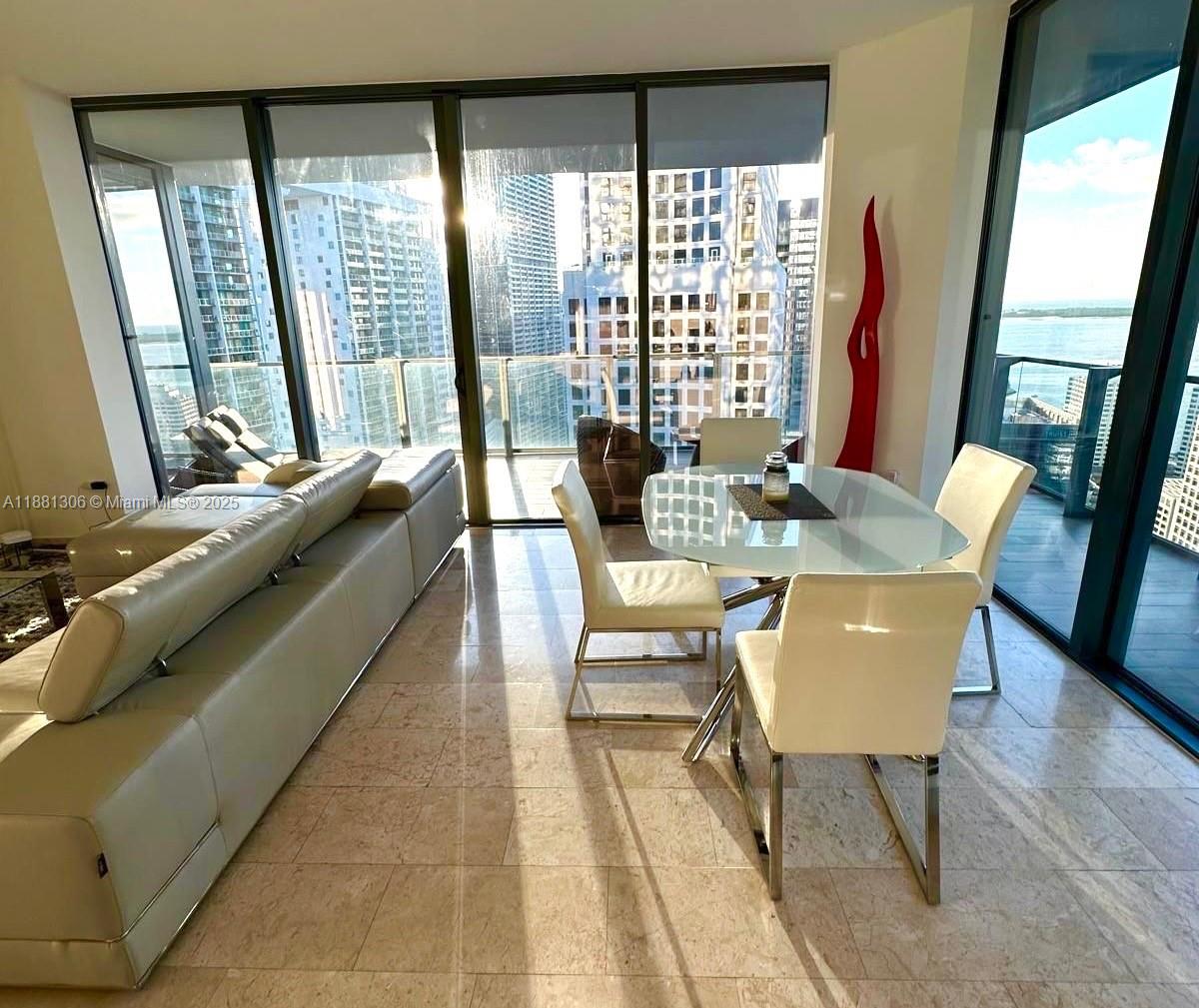 image Reach Condo1