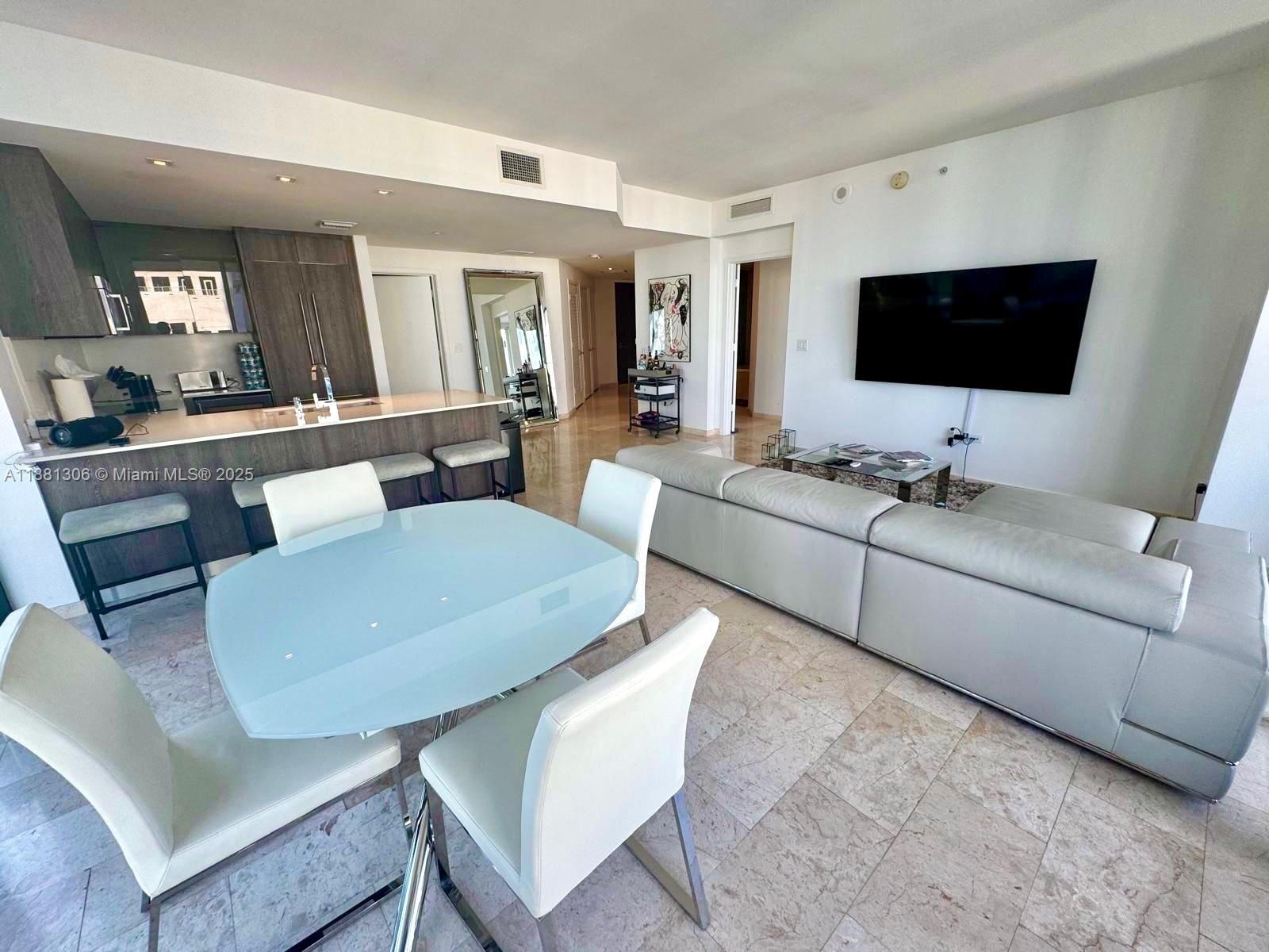 image Reach Condo5
