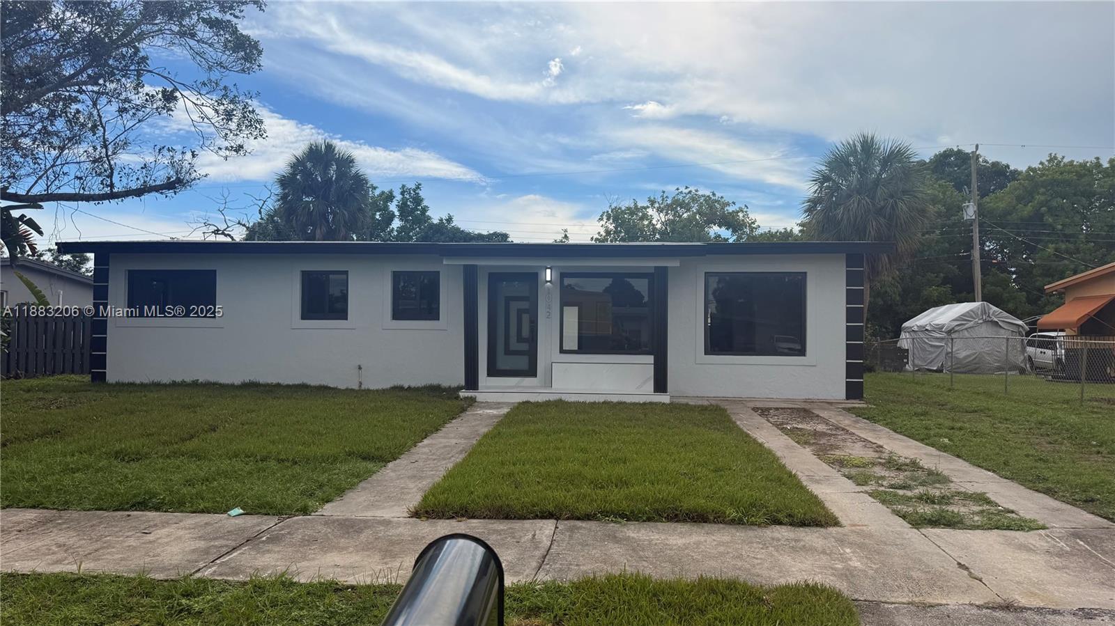 1042 NW 13th St