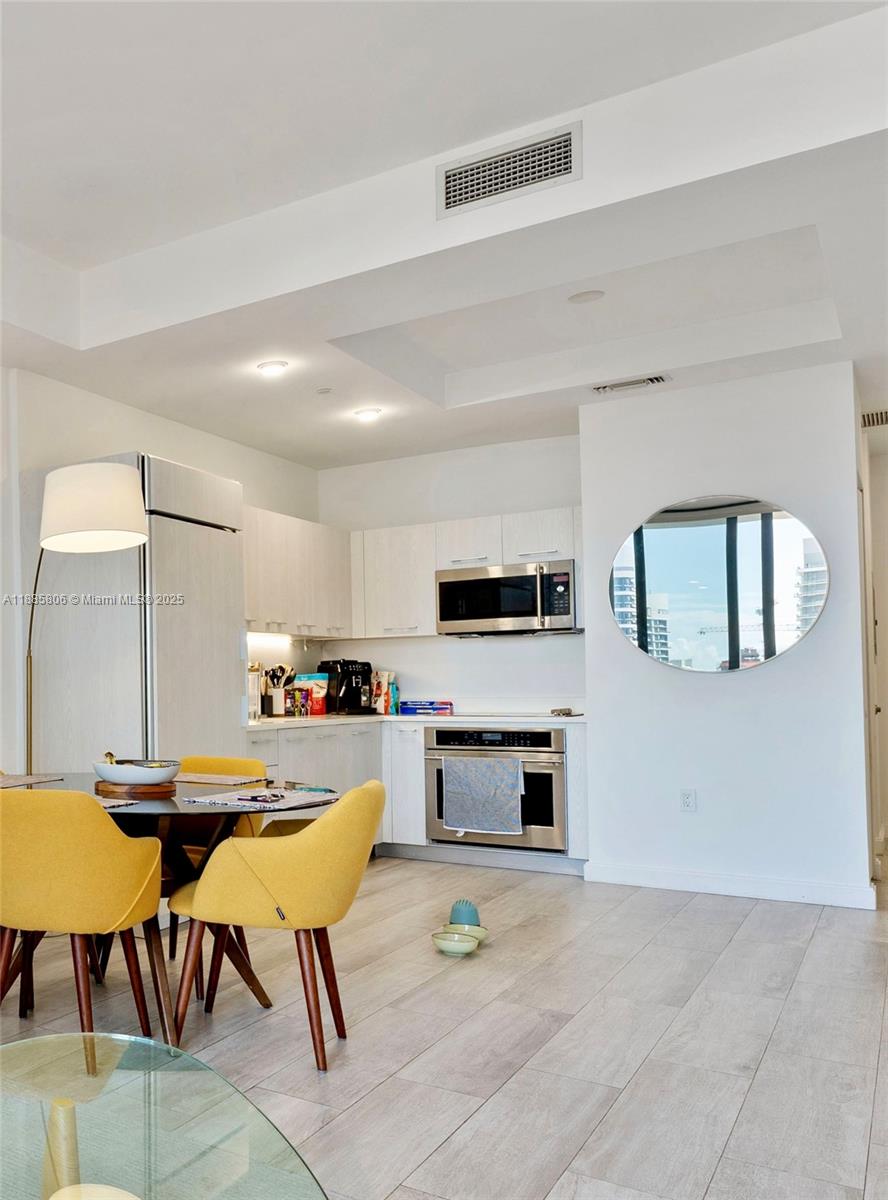 image Brickell Heights East11