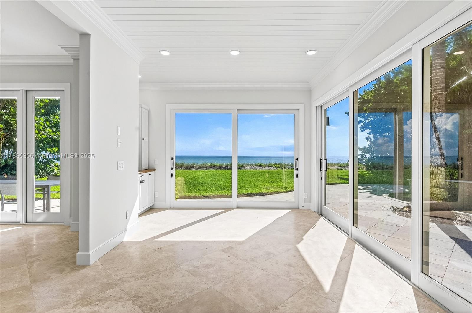 906 Holoma Dr Vero Beach, FL 32963