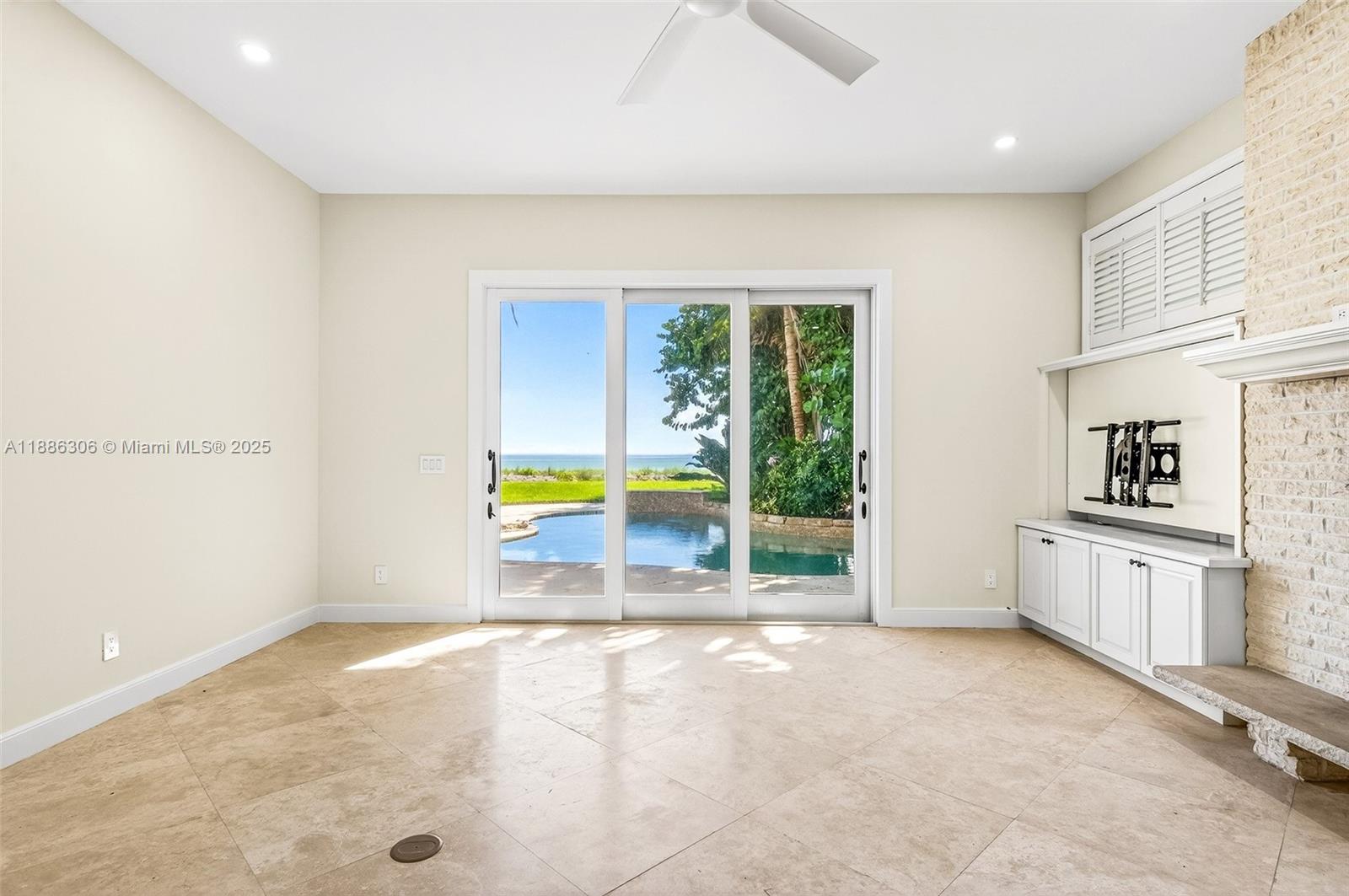 906 Holoma Dr Vero Beach, FL 32963