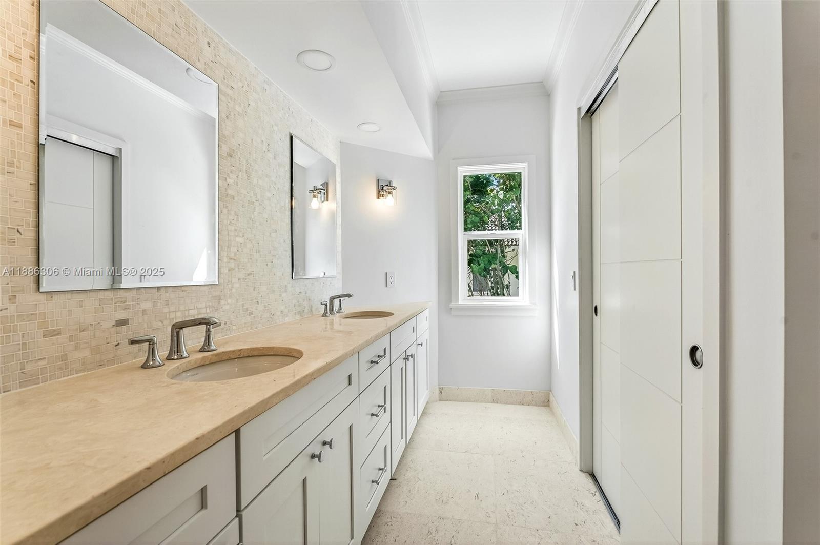 906 Holoma Dr Vero Beach, FL 32963