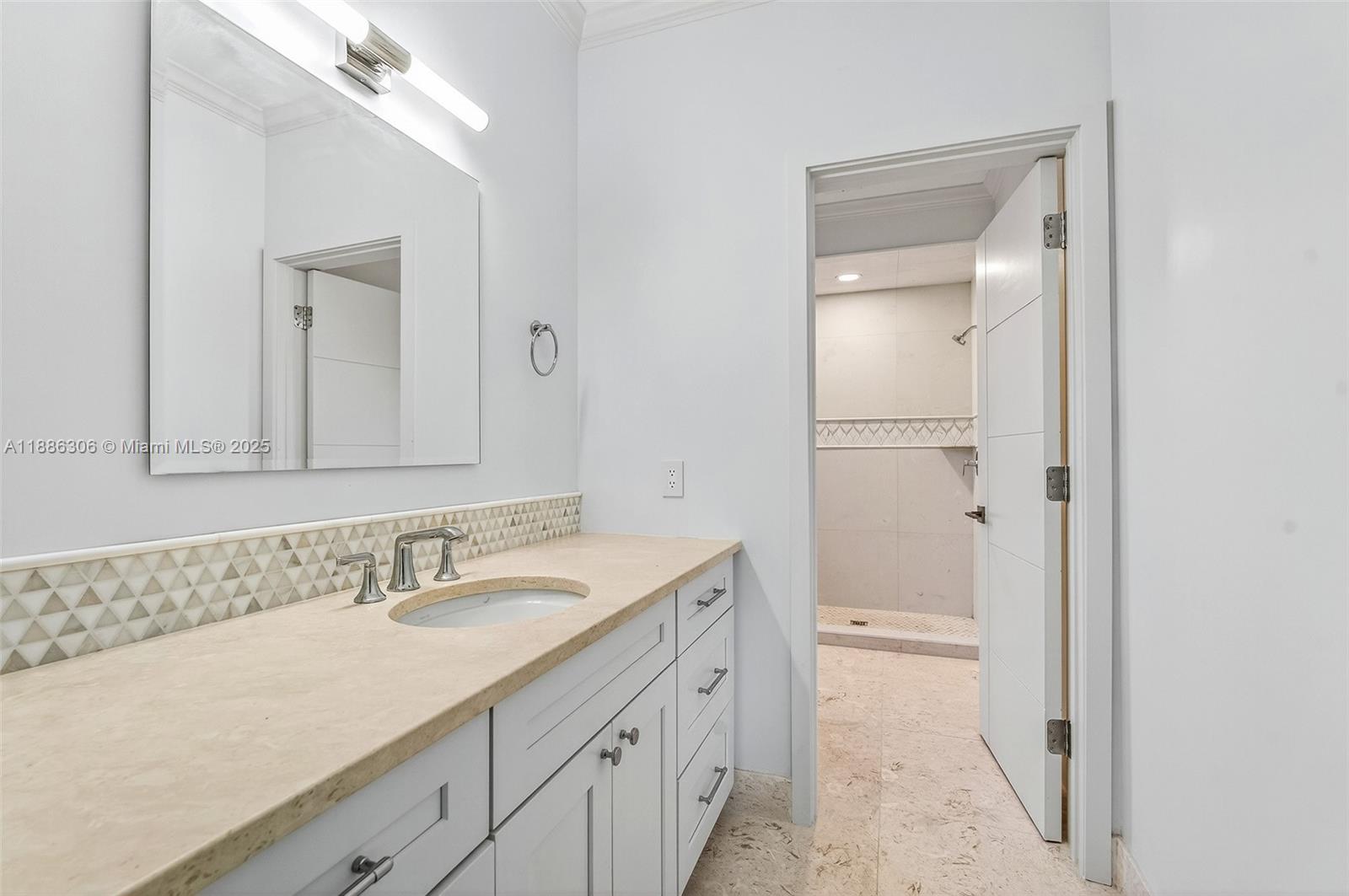 906 Holoma Dr Vero Beach, FL 32963