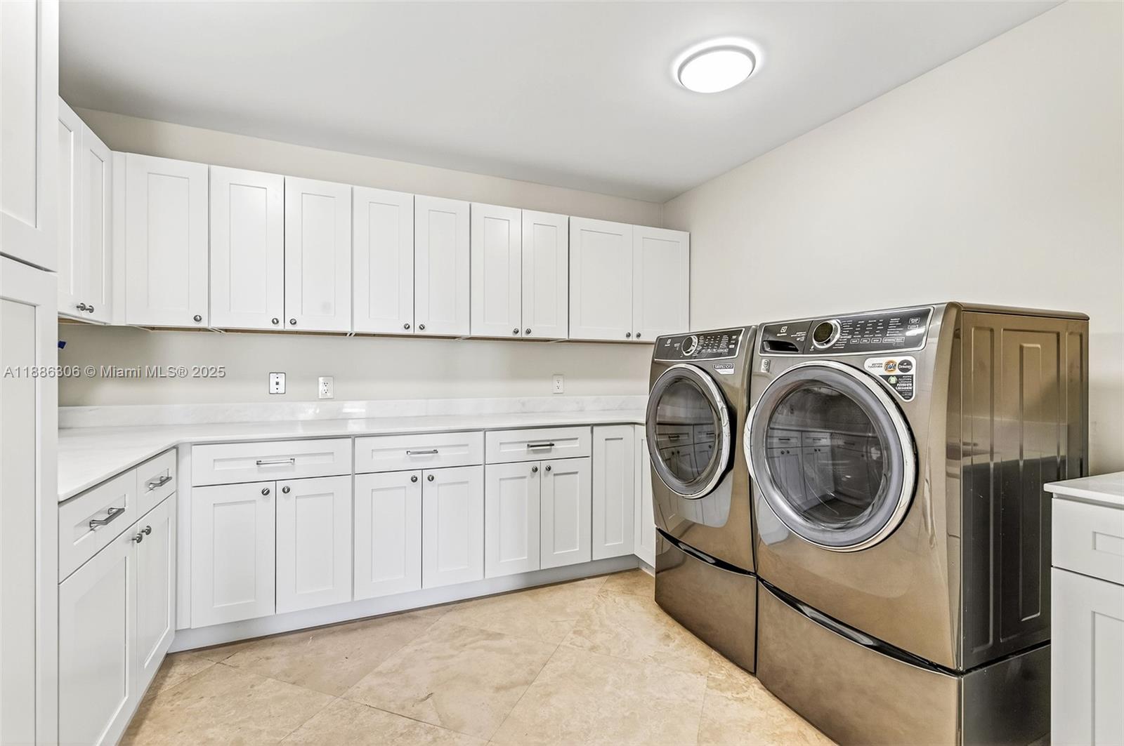 906 Holoma Dr Vero Beach, FL 32963