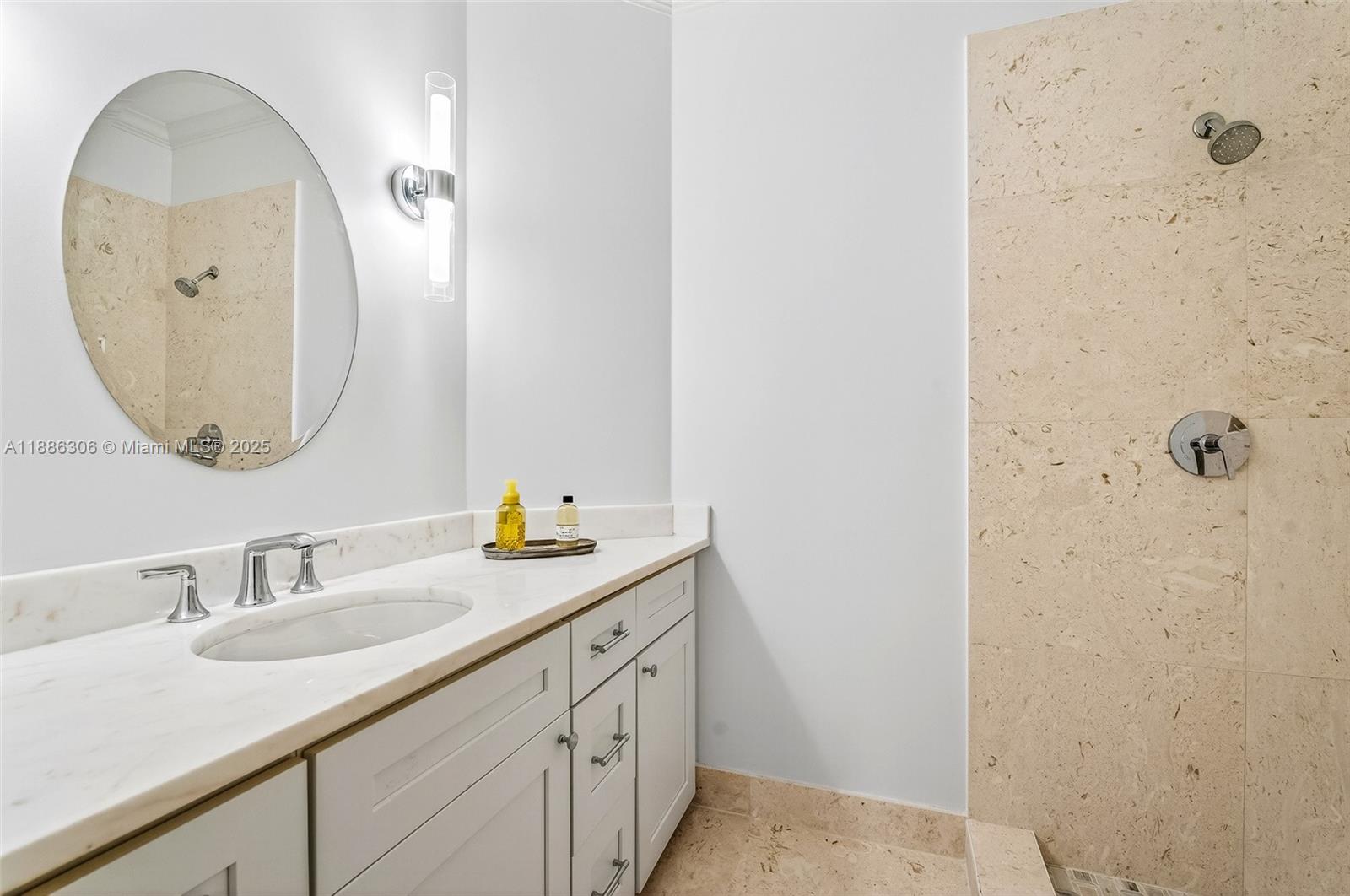 906 Holoma Dr Vero Beach, FL 32963