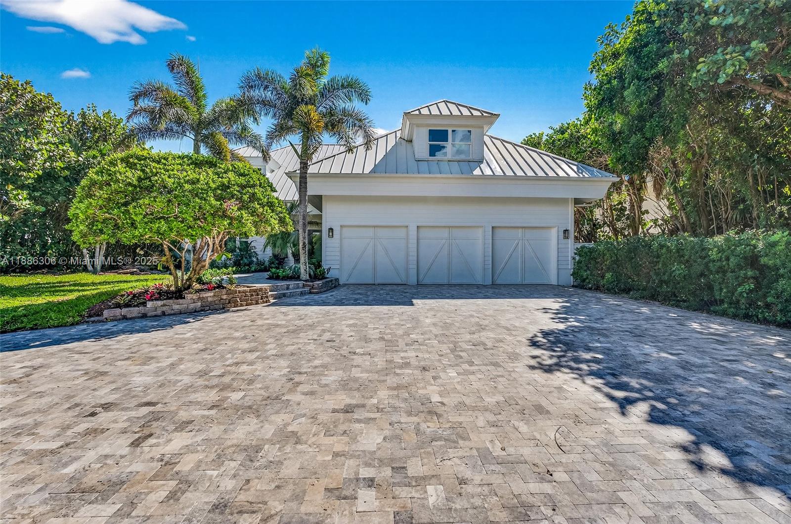 906 Holoma Dr Vero Beach, FL 32963