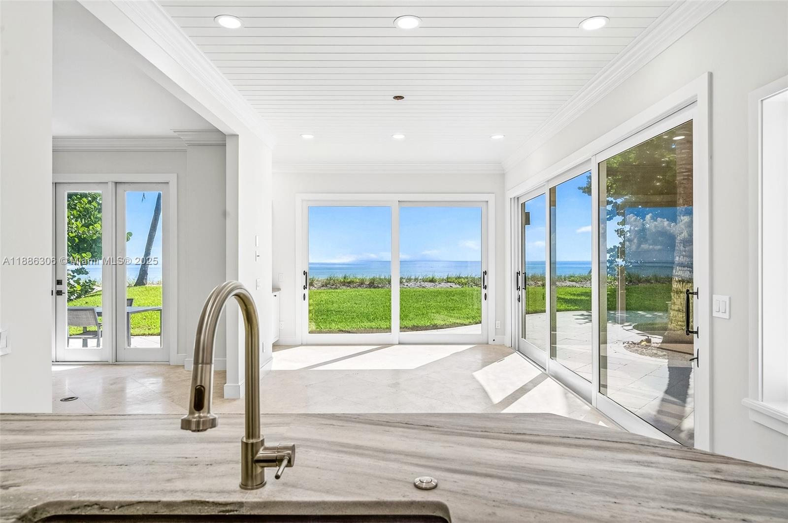 906 Holoma Dr Vero Beach, FL 32963