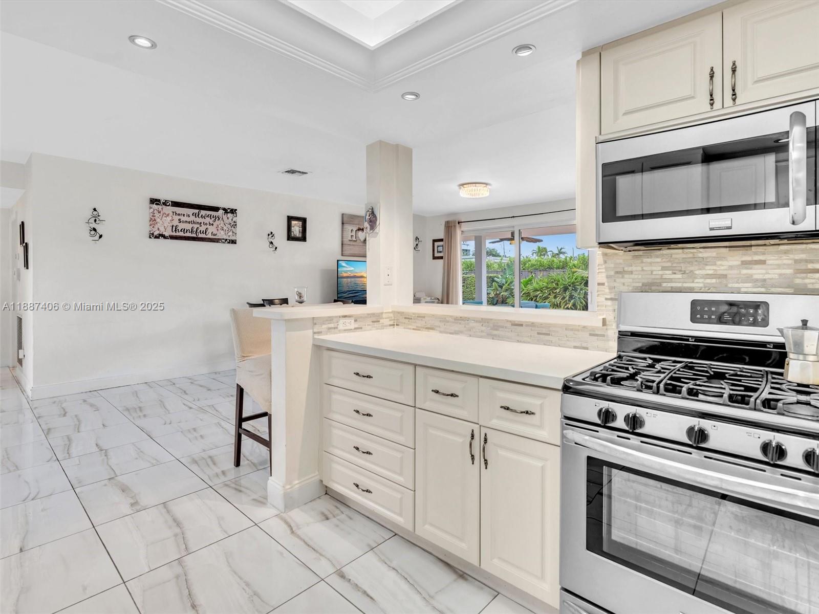 7504 Hispanola Ave North Bay Village, FL 33141