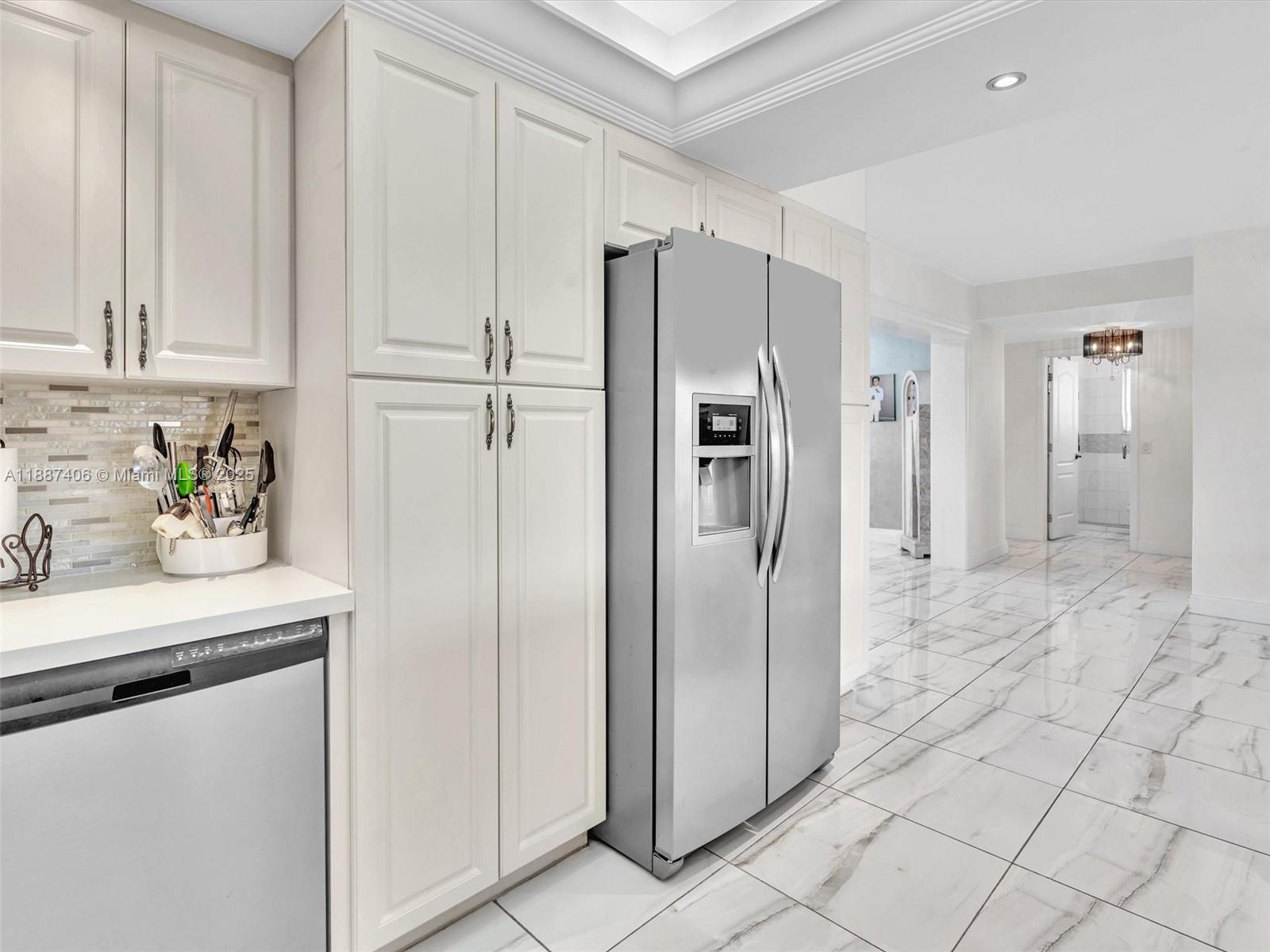 7504 Hispanola Ave North Bay Village, FL 33141