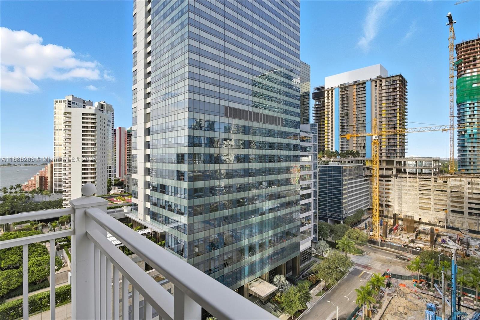 image Fortune House Condo15