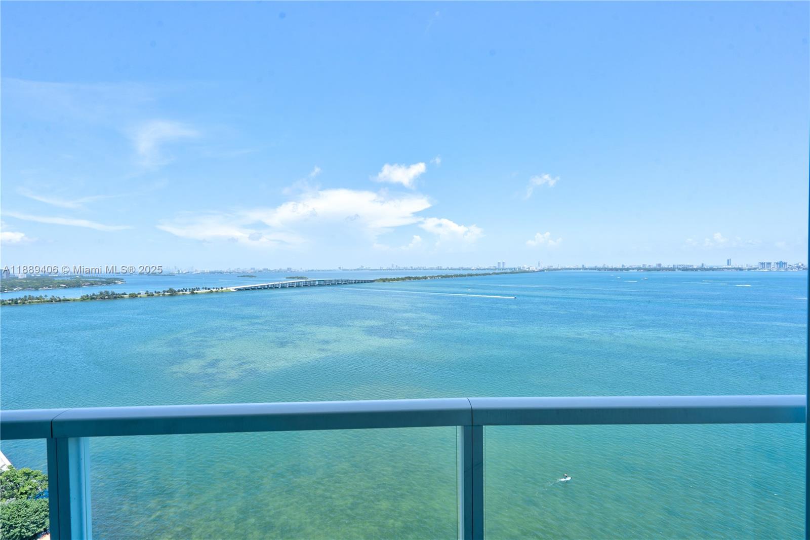 image Onyx On The Bay10