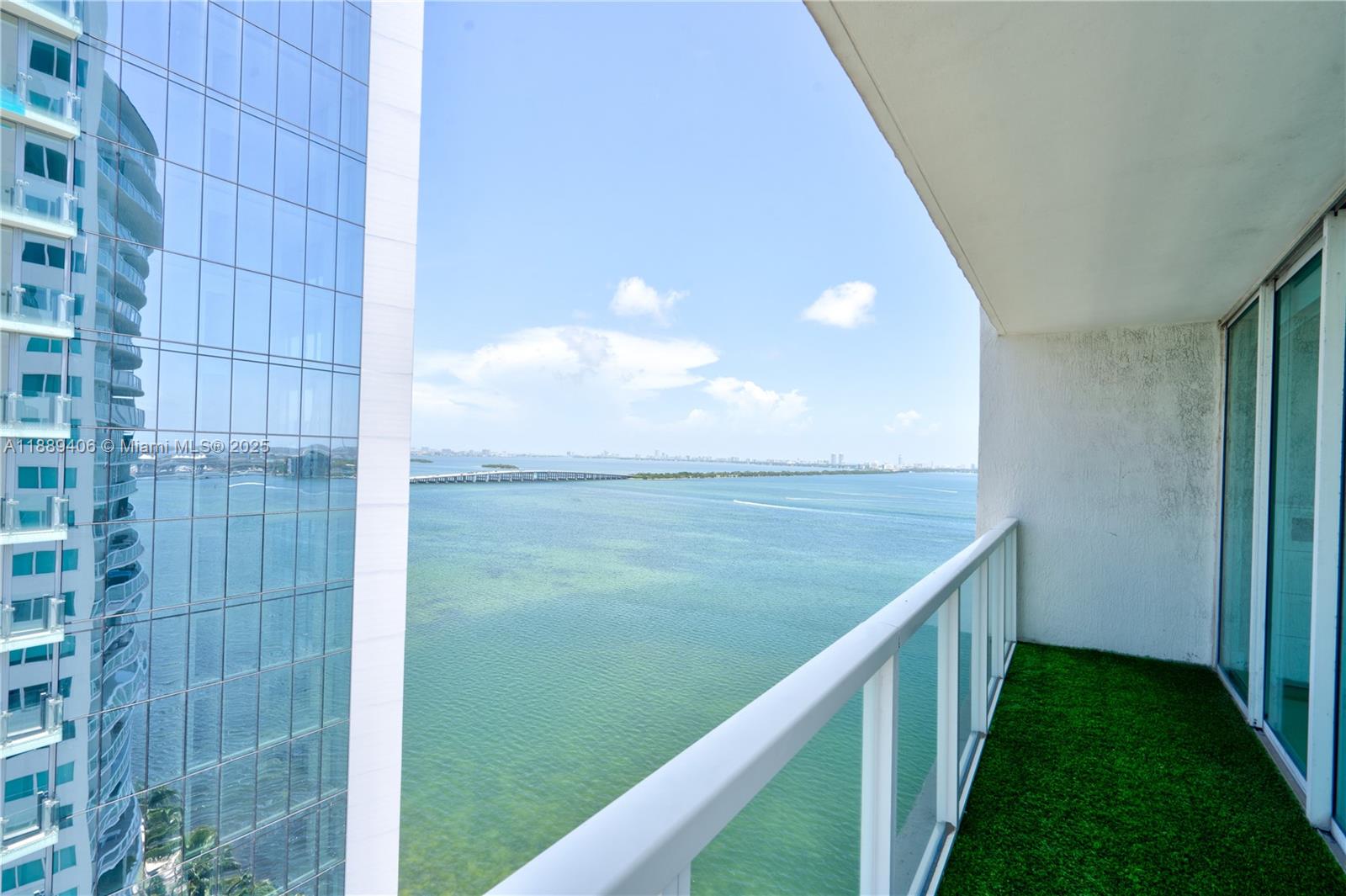 image Onyx On The Bay27