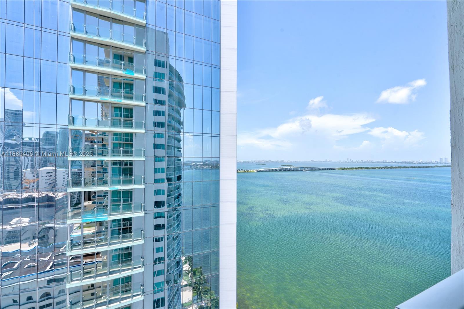 image Onyx On The Bay28