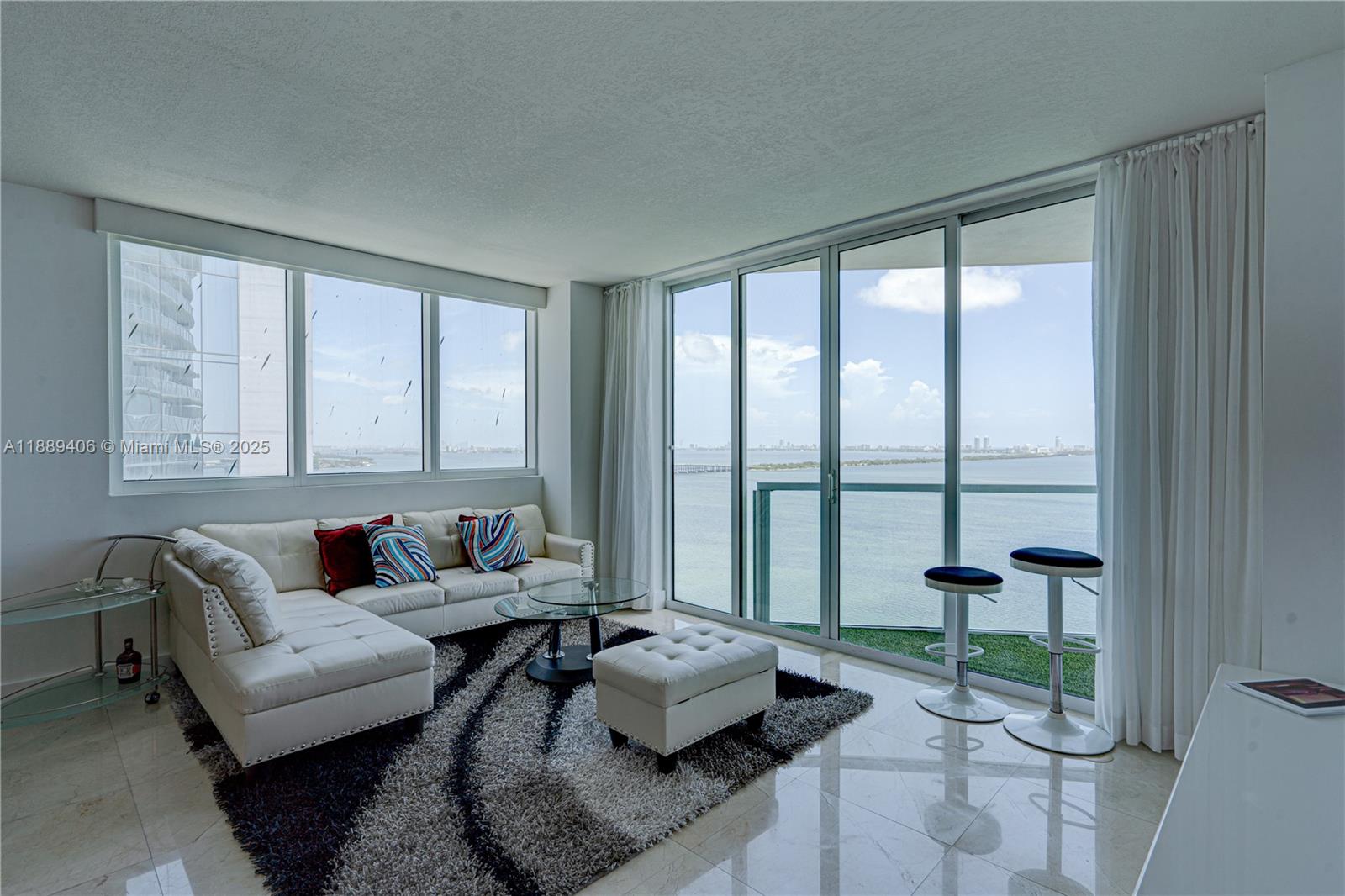 image Onyx On The Bay8