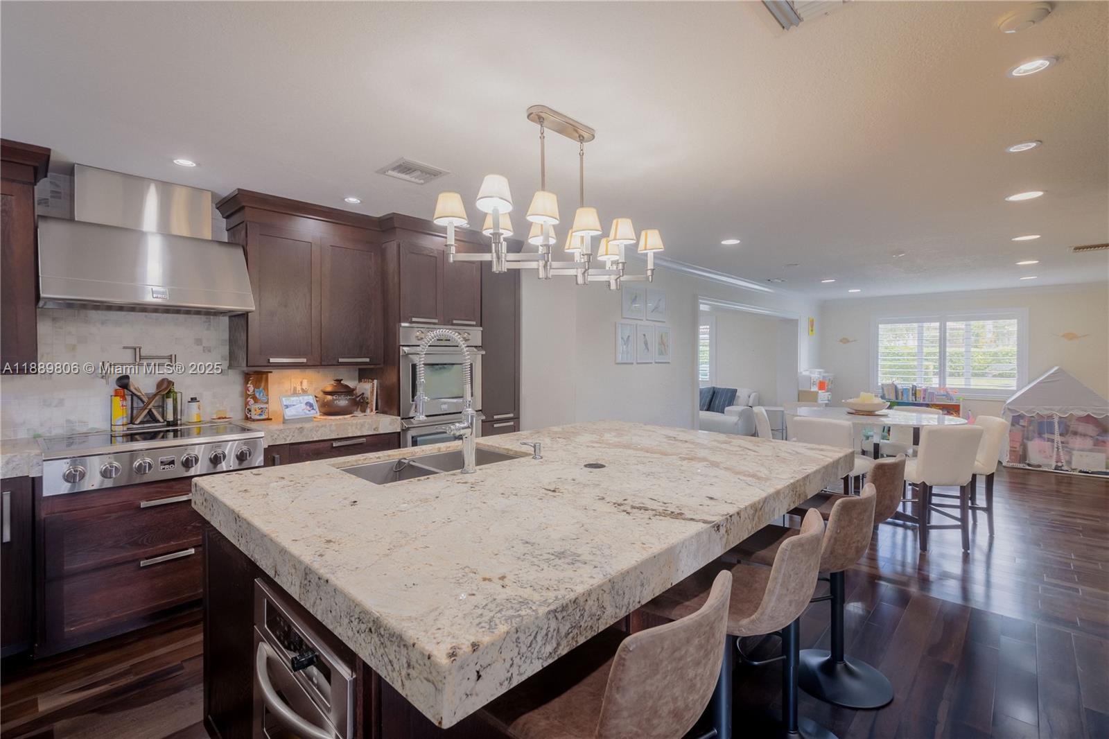 8500 SW 70th St Miami, FL 33143